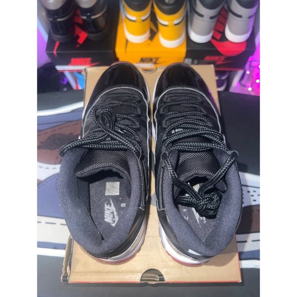 Preloved Jordan Retro 11 Bred SZ9 - Picture 8 of 16